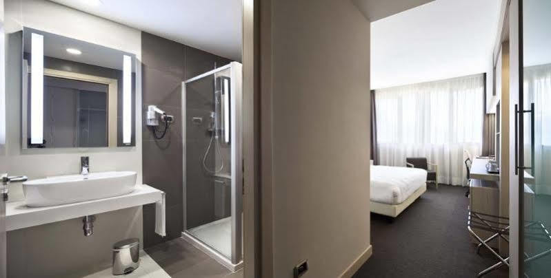 Unahotels Bologna San Lazzaro Сан-Лаццаро-ді-Савена Екстер'єр фото